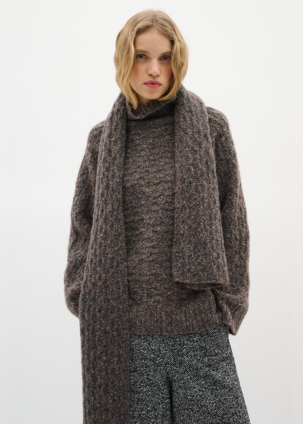 Graia Scarf