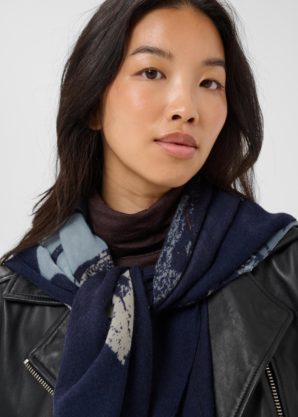 Felisia Scarf