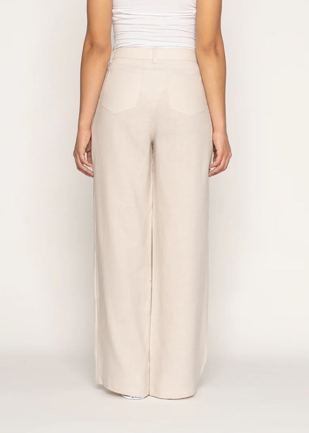 Relaxed Pleated Trouser - French Linen Fine Canvas - Ecru - Naked and Famous Denim Canada - Danali - 301224547