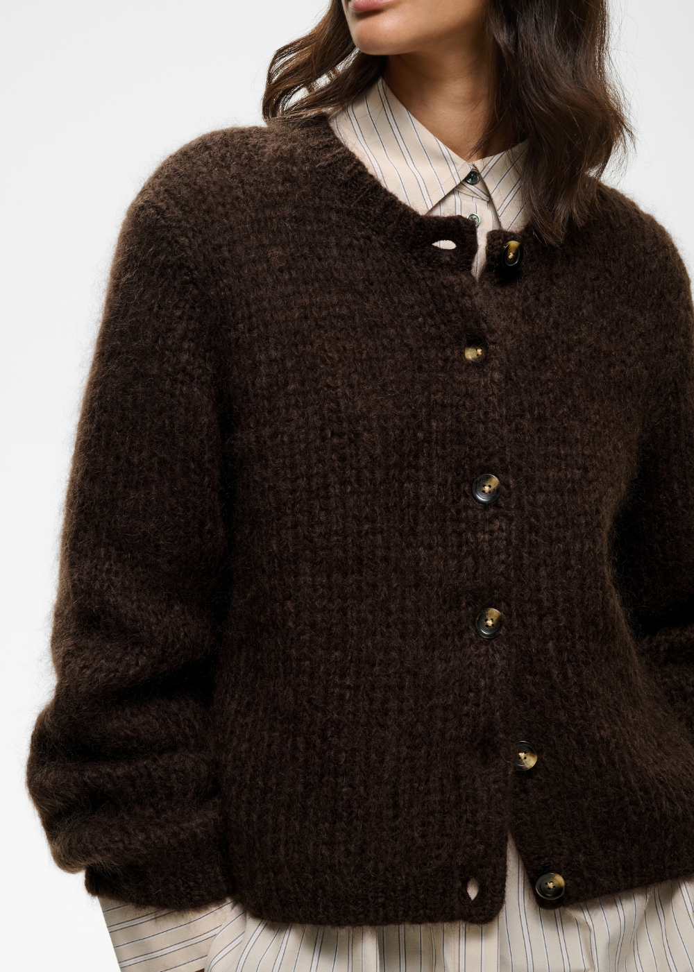 Jetra Cardigan